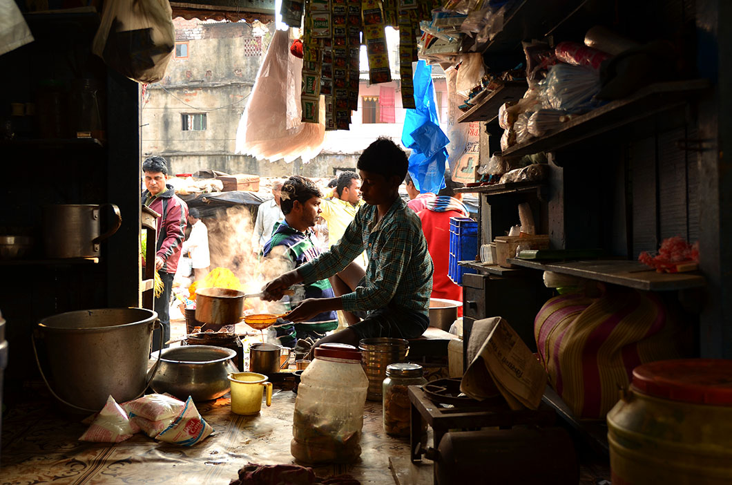 Tea stall in Malick Ghat Flower Bazaar, Kolkata