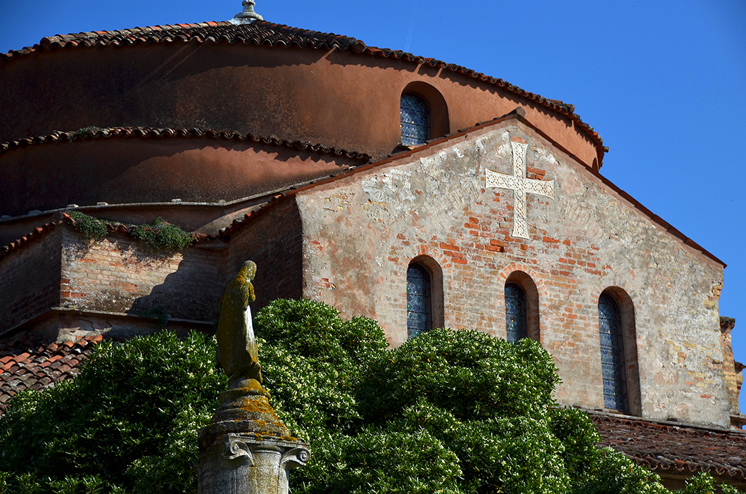 Santa Fosca, Close Up with the virgin's sculpture in the foreground.