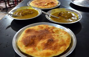 Kulche Nihari at Rahim's
