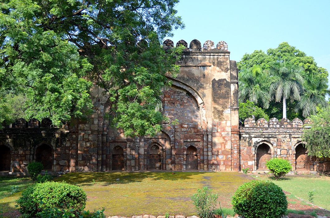 Wall Mosque - Sikandar Lodi Tomb