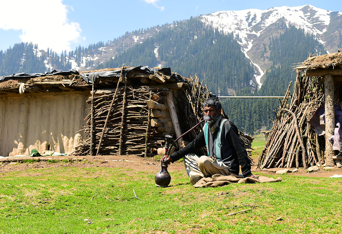 Gujjar Nomad, Dodhpatri, KAshmir