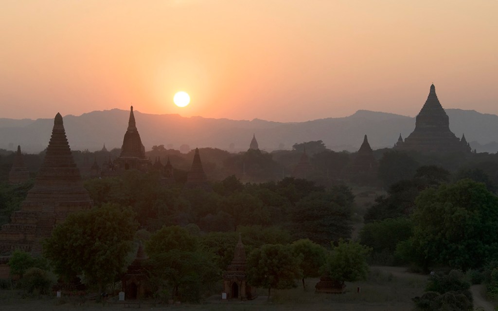 Sunest from Shwesandaw Temple